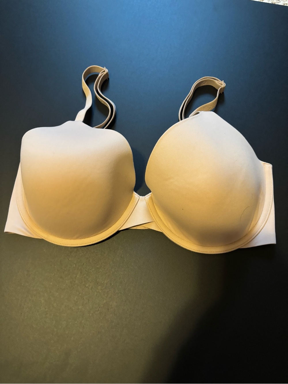 Calvin Klein Light Nude T-Shirt Bra - Smooth Molded Cups